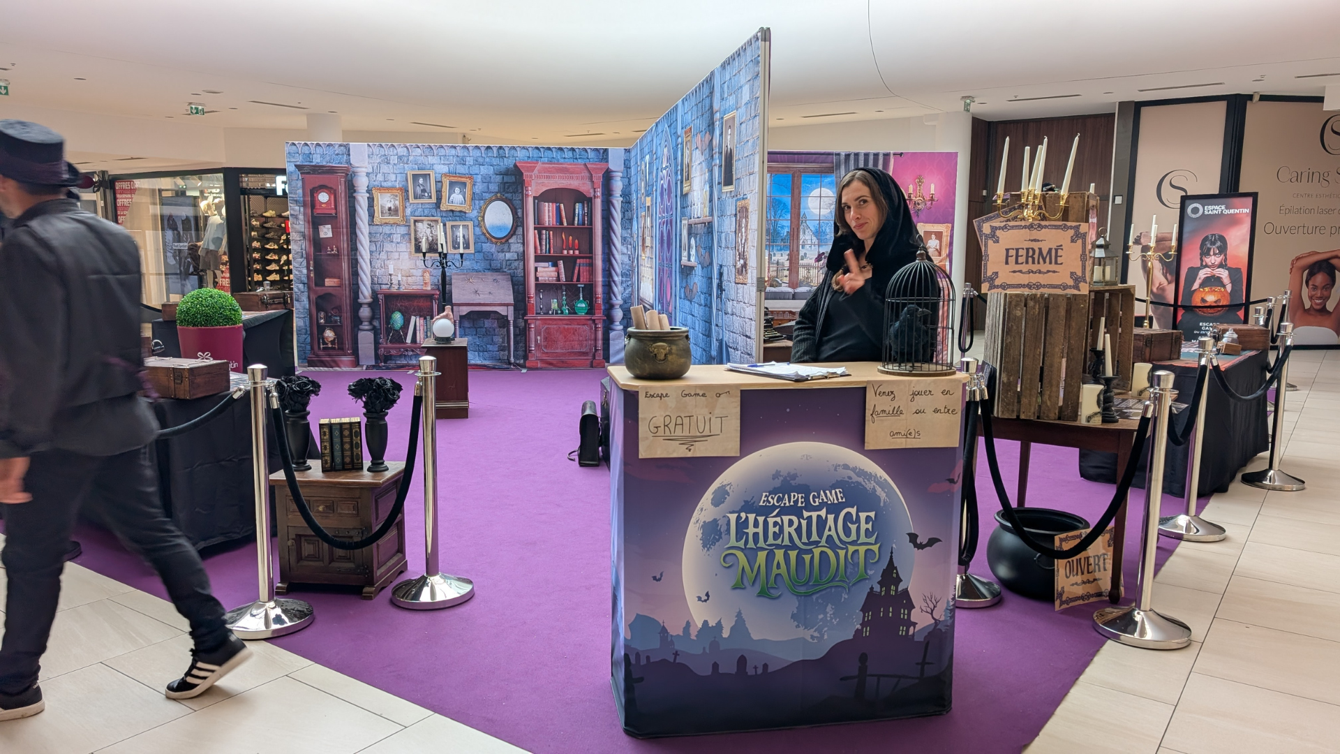 Décor l'Héritage Maudit centre commercial